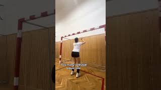 It’s signature move for many volleyball players.  #volleyball #athlete #sports #usavolleyball