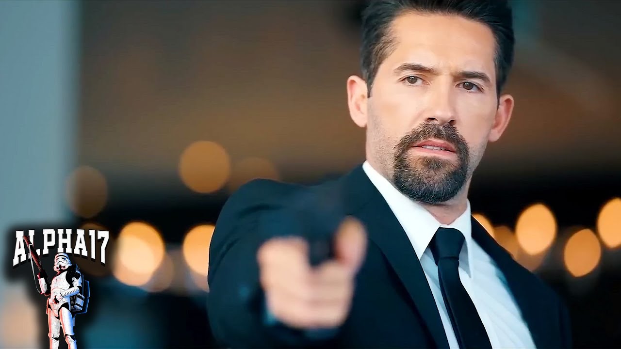 Банда головорезов попыталась избить механика не зная что он был ...