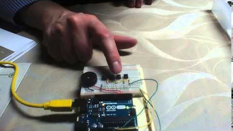 Arduino Starter Kit Project 7: Keyboard