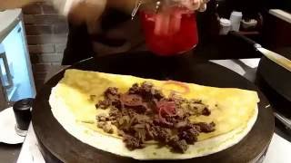 Копия видео "Как готовятся блины с печенью. Блинная Crepetown." Копия видео "Как готовятся блины с печенью. Блинная Crepetown."