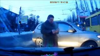 Учебное авто, злой инструктор, и ублюдок на джипе видео автоинструктор Cамара