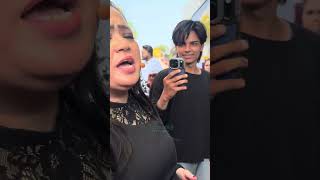 Bharti having fun with with media people😂🤭🙌🏻#buzzookaspotlight #bhartisingh