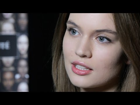 Vidéo: TOP Des Plus Belles Femmes Allemandes. Filles Allemandes, Qu'est-ce Que C'est?