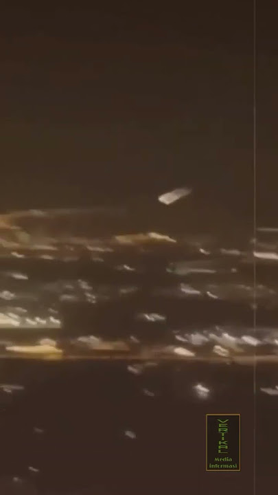 Heboh,warga melihat cahaya hijau terang di langit