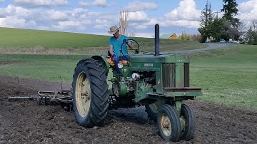 John Deere 60 Disking Garden Spring 2020