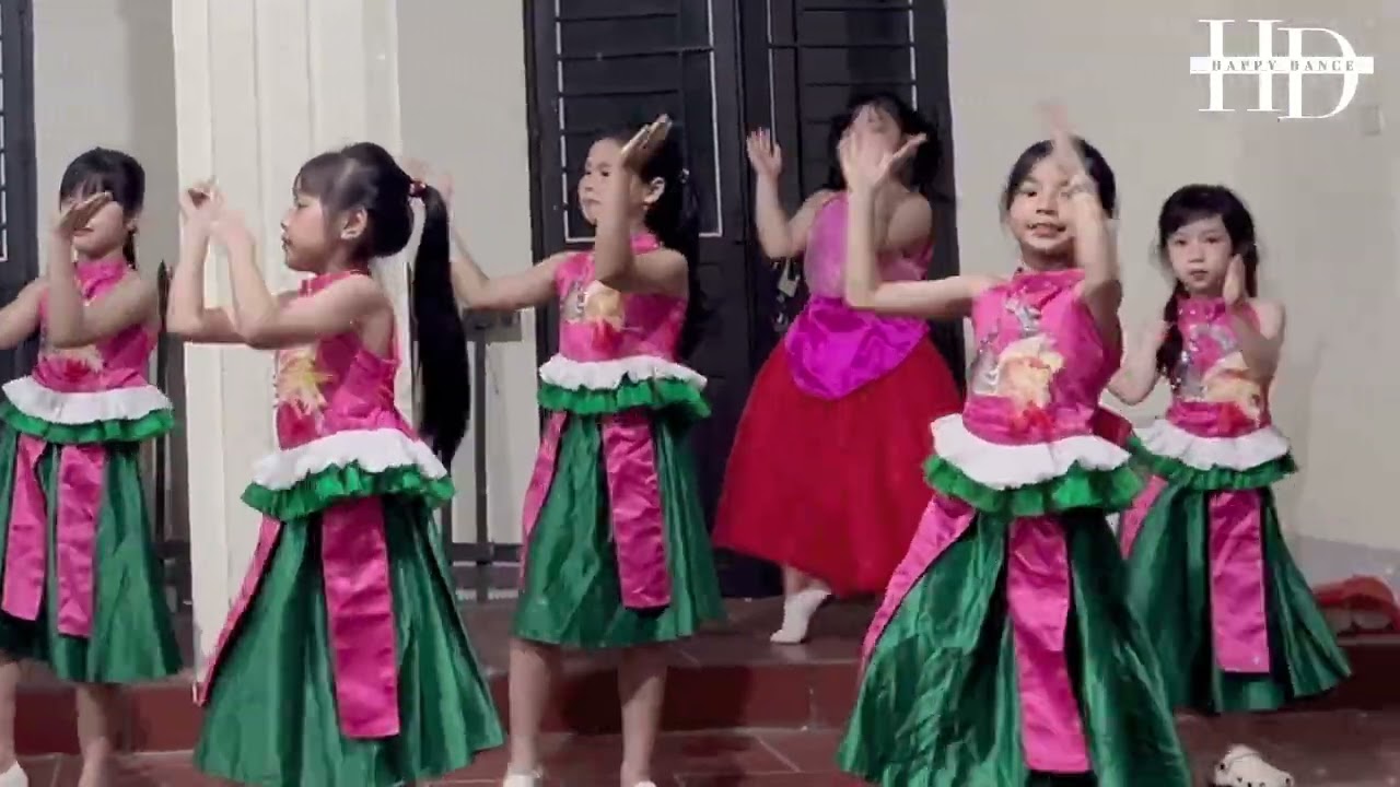 Tết Bình An - Happy Dance ( Thuý Ngà )