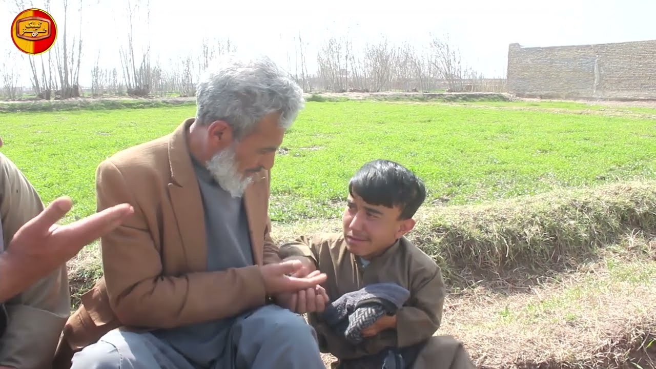 نمایش کجیر به زنها مردم متلک میگه