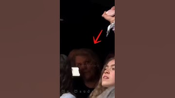 Taylor Swift’s Mom Holds Marjorie’s Picture and Crying During Eras Tour! #taylorswift #shorts