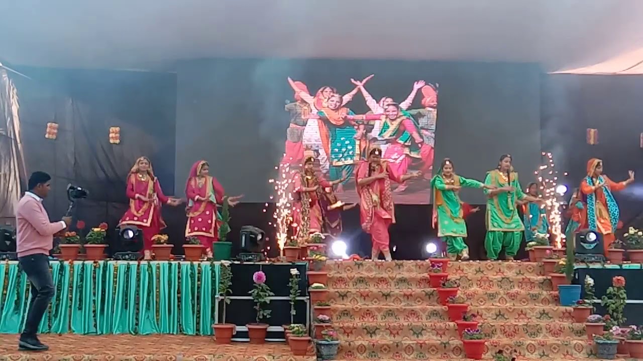 smile sir dav school ambota annual day 3 1 2020 plzz like smile sir dav school ambota annual day 3 1 2020 plzz like