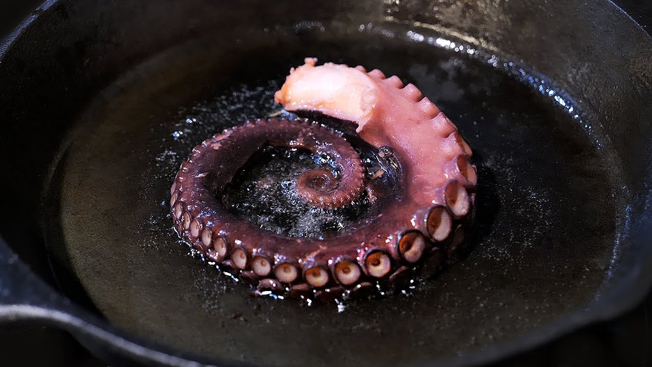 두툼한 문어 먹물 리조또 / octopus confit black risotto / korean food