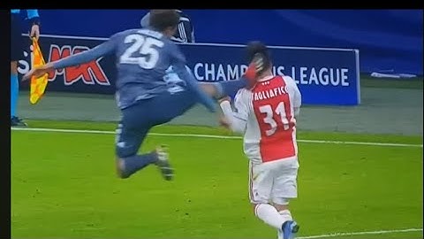 Top 5 WORST Tackles In Soccer History 