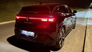 RENAULT MEGANE ETECH 2023 at night  beautiful LED lights, AMBIENT lights & details