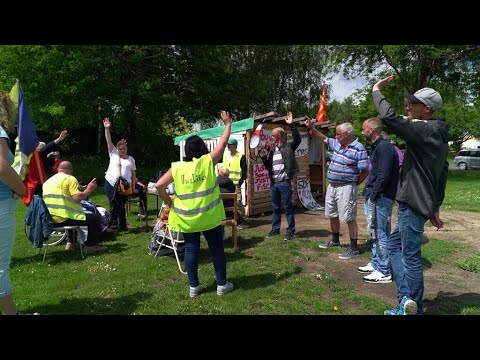 France : le combat des Gilets jaunes se poursuit • FRANCE 24