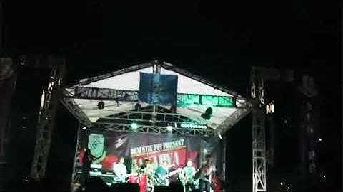 Fujimaru feat LCD live penghianat cinta (STIEPPI)