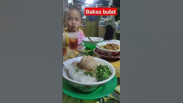 Makan bakso bulat vs mie ayam#Bakso