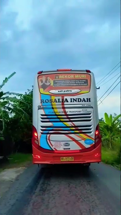 BIS DOUBLE DECKER LEWAT JALAN KECIL | ROSALIA INDAH