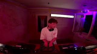 Je Ne Sais Quoi x Hudobná Výchova w/ Wnchnz | Shella Radio 24.08.2025