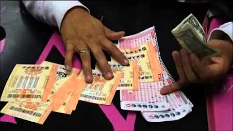 Record $1.6bn US Powerball lottery has three winners