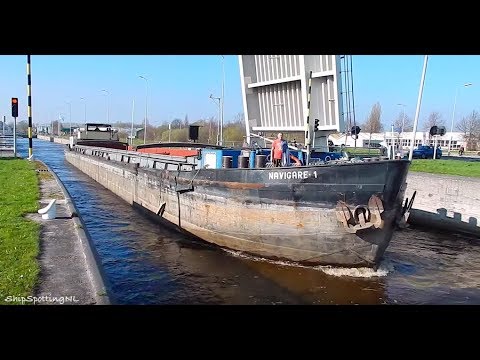 Thumbnail for WHYYY 🤷‍♂️ is this Mother doing That, just Before 2 #Ships Leave a Lock in #Groningen?! - #1005NL ✅