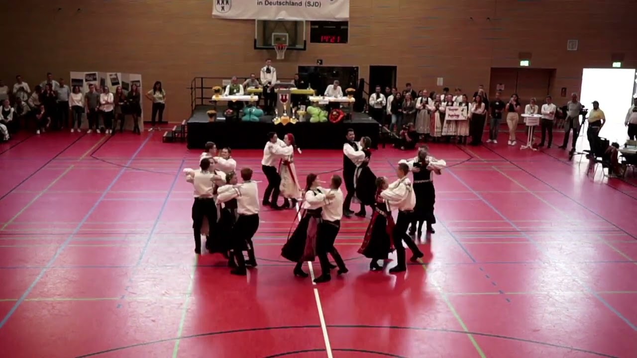 Siebenbürgische Tanzgruppe Augsburg - Öufi-Tanz | VTW 2022