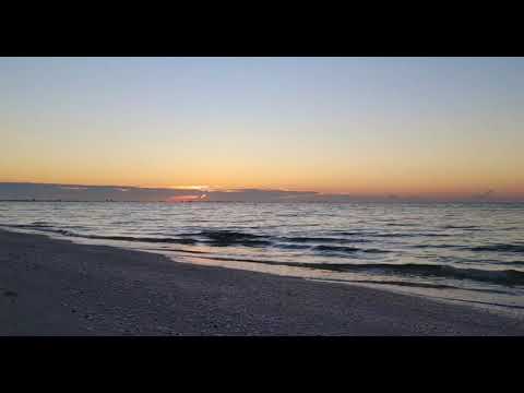 Sunrise yoga 🌅