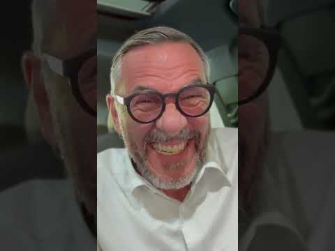 Er hat was verschwiegen... | Witz vom Olli - 103/26 — Video von Witz vom Olli auf YouTube