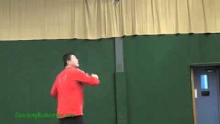 Badminton Backhand: The things you must not do in your backhand clear