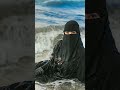 بين حسنك وروحي تلتقي ذي وذيا بدر العزي مين بدو الشرح التصميم