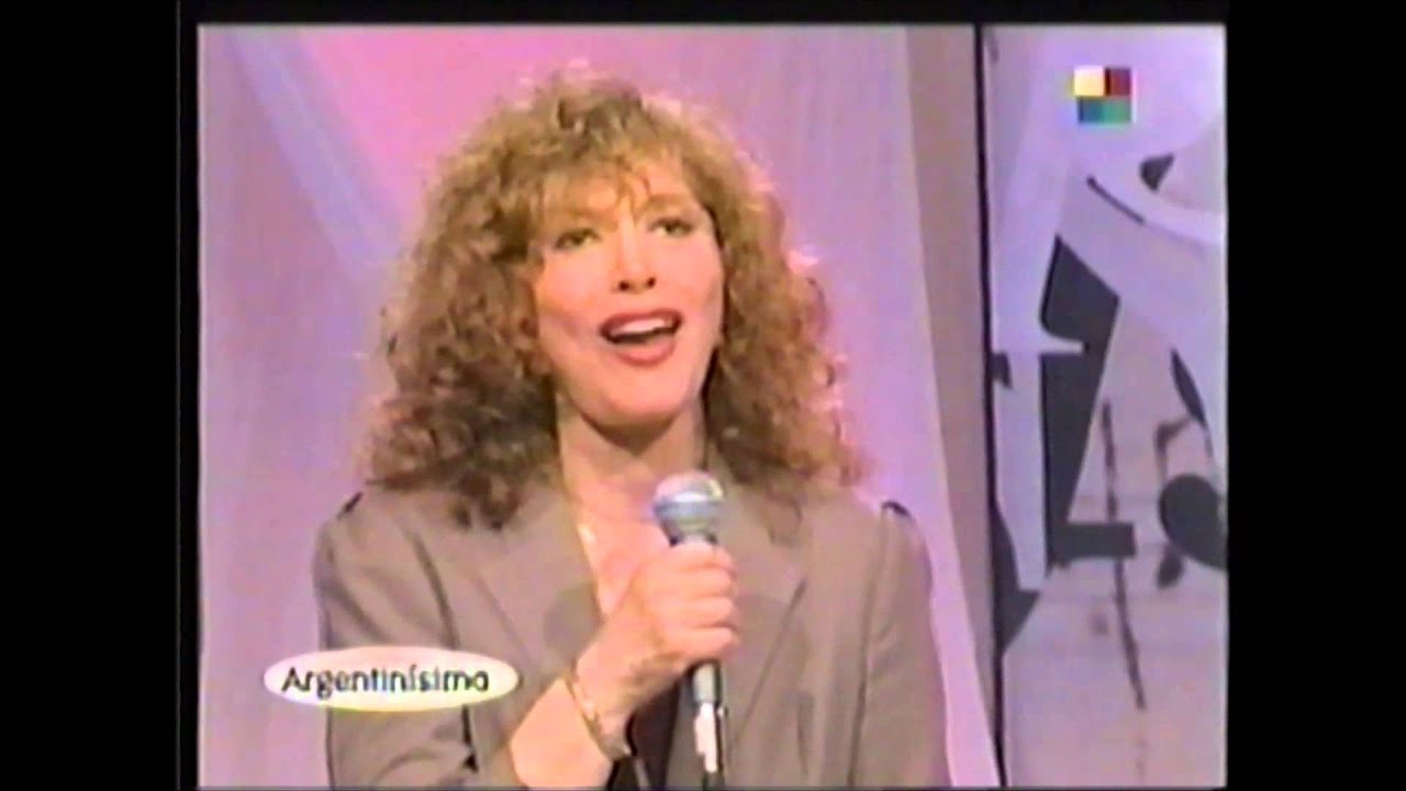 AVE MARIA interpretacion de GINA MARIA HIDALGO Y CACHO TIRAO alla por 1999