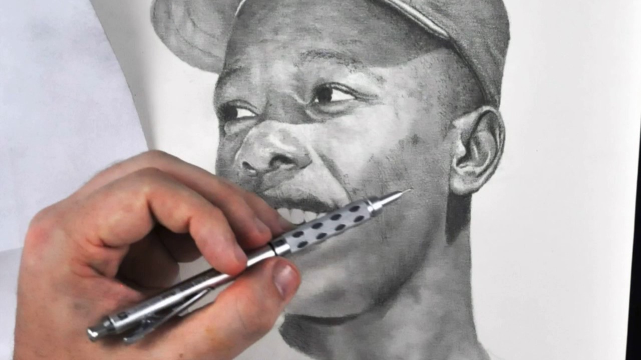 Keegan Hall's time-lapse drawing of Hank Aaron 