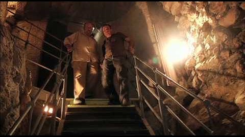 Solving History with Olly Steeds - Fan Page