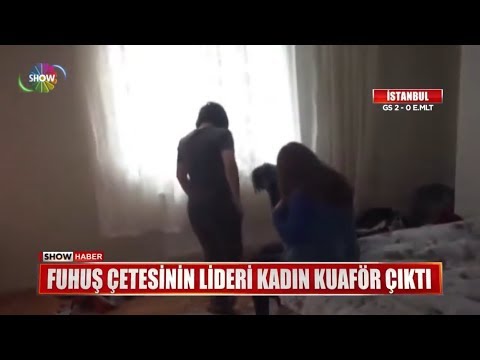 Video: Kadın, Tıraşsız Koltuk Altlarını Alay Ederek Takipçileriyle Savaştı