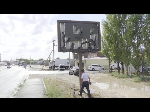 14 электр бағанасы құлап қалды