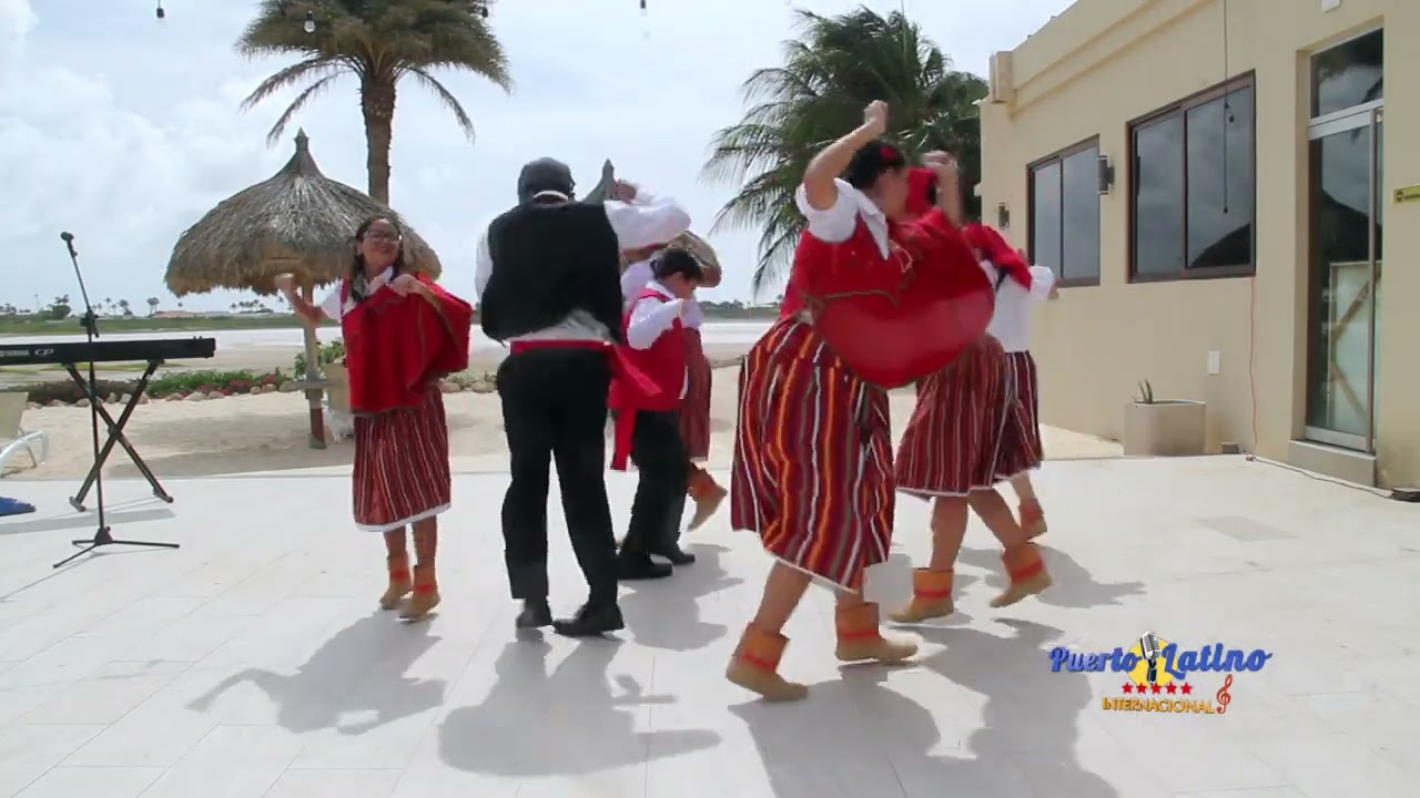 Grupo Folklorico Portugués Baila que baile