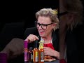 Kate McKinnon's reaction to every wing on Hot Ones 😂