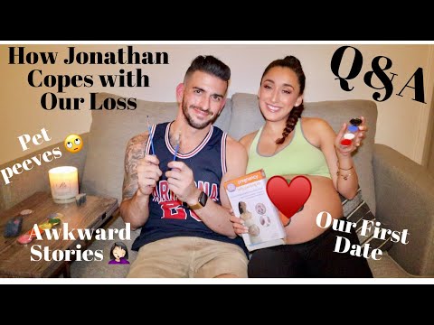 boyfriend-paints-my-belly!-|-our-first-couples-q&a