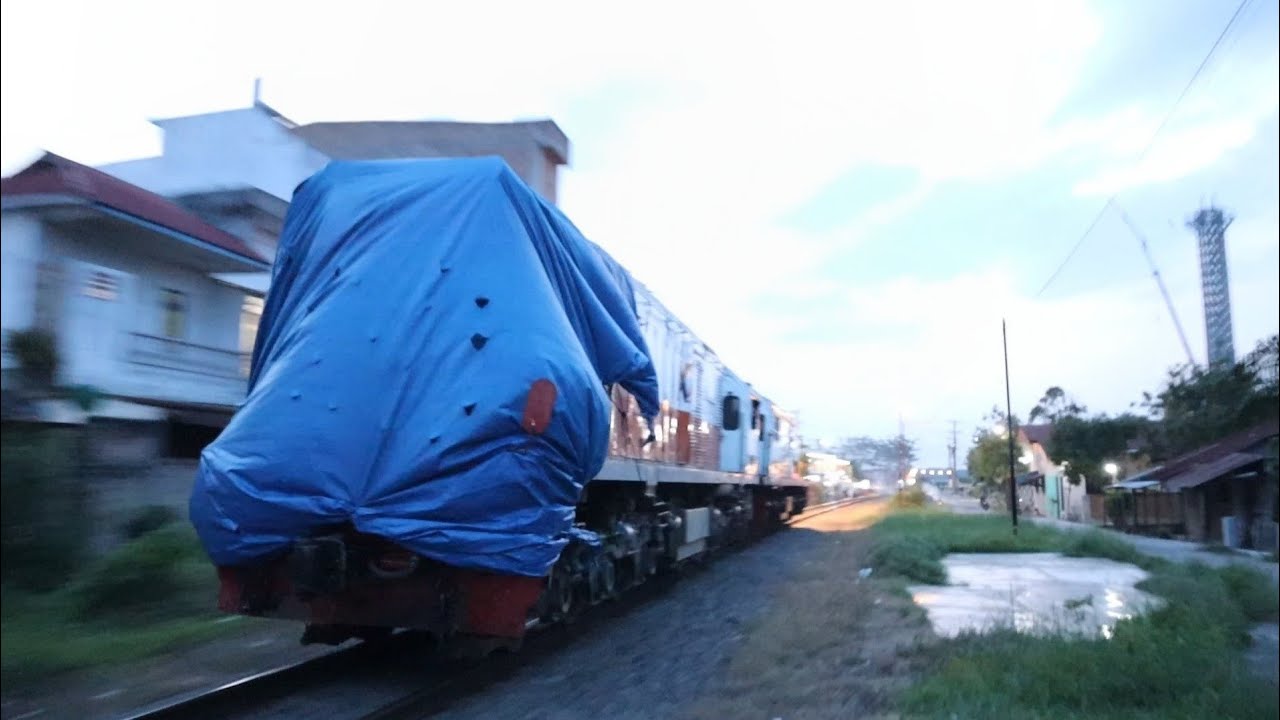 PENGIRIMAN LOKOMOTIF CC 201 83 28 EX PLH KA U98 MENUJU BALAI YASA ! DAN MOMENT KA SRIBILAH 