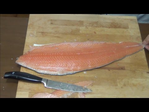 Video: Come Sbucciare Il Salmone?