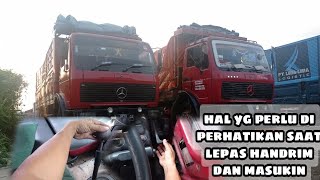 CARA MENGOPERASIKAN TRUK MERCEDES-BENZ TIPE 917 #mercedesbenz