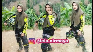 CEWEK CANTIK BERHIJAB PAKE MOTOR TRAIL //