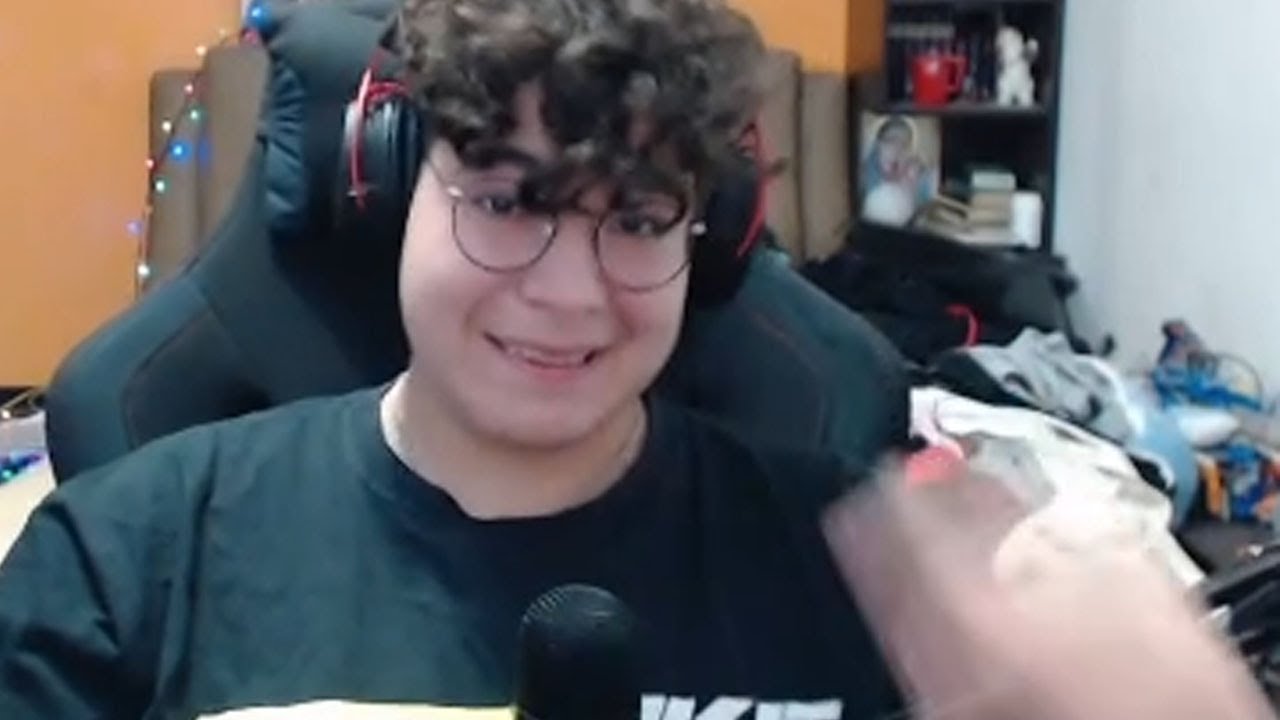 M-A SCOS DIN SARITE LA 2V2!