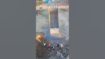 AGGREGATE UNLOADING BY TRUCK ON SITE