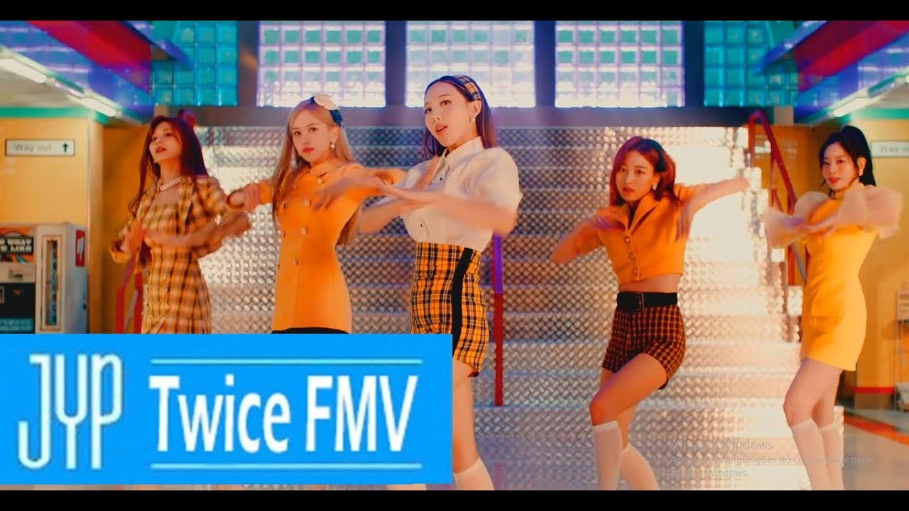 TWICE (트와이스) - 