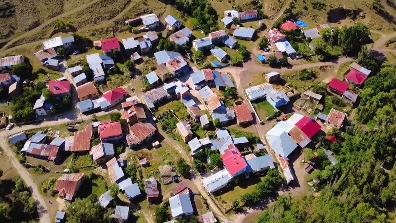 Gümüşhane Kelkit yukarı özlüce köyü tanıtım (sıpanazat)#kelkit #gümüşhane #köyhayatı #dji #drone 