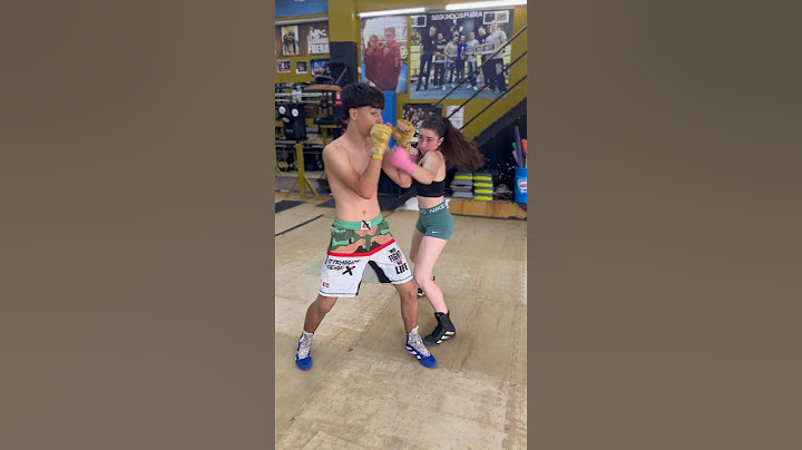 Paso cruzado 👌📝 #tutorial #boxeo #boxing #boxingtraining #tips #parati #boxingday #boxinglife #fyp