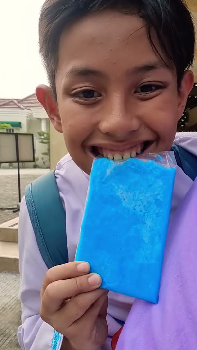 MAKAN ESKRIM SUSU BUBBLE GUM #shorts #short #eskrim #icecream  #bubblegum #susu #essusu #yummy #yum