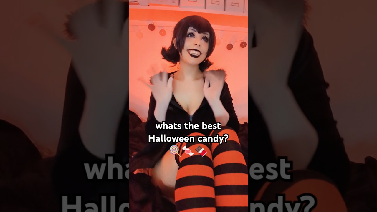 What's the best candy?🍭 Mavis Dracula Halloween cosplay costume hotel Transylvania #cosplaygirl