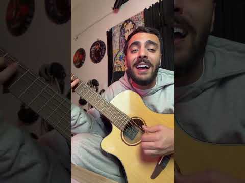 ناس بتمشي وانت ساكن