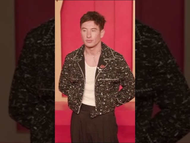 Barry Keoghan from 'Saltburn' wows at Vanity Fair Oscars Party - Watch his stunning red carpet appearance