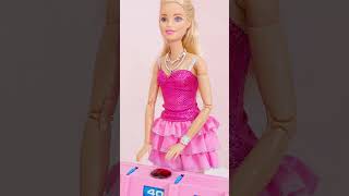 Barbie Participa en un Concurso de Cultura General 📚 Barbie TV Show parte 6 Cat Juguetes #barbiedoll